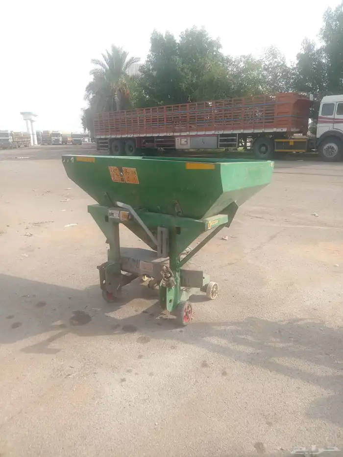 دسك ومرشه ونتاه للأيجار في ويوجد جهاز الرش النخل 1