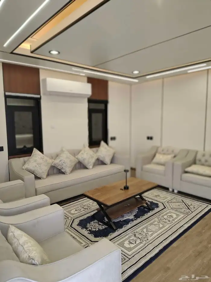 كرفان ملكي شرائح المنيوم الطول 24  VIP 0