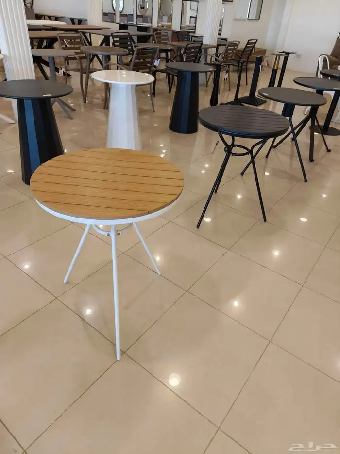 طاولات وكراسي للكافي والمطاعم والمقاهي داخلية وخارجية 4