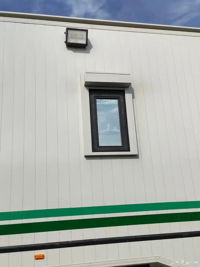 كرفان ملكي شرائح المنيوم الطول 24  VIP 22