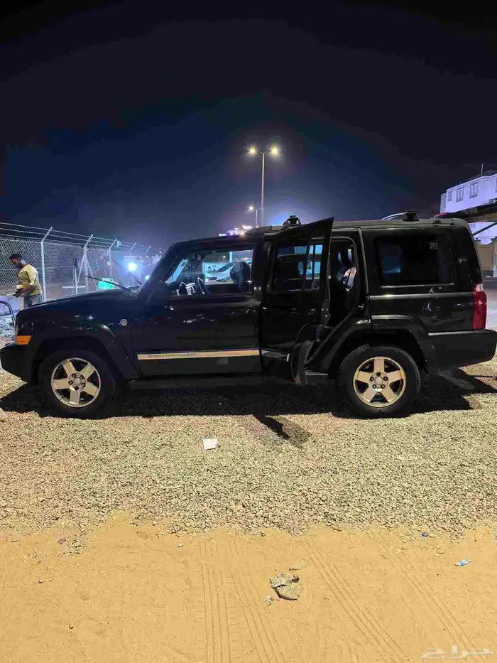 جيب جراند شروكي كوماندور 2010 0