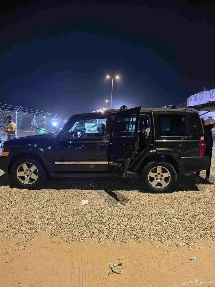 جيب جراند شروكي كوماندور 2010 1