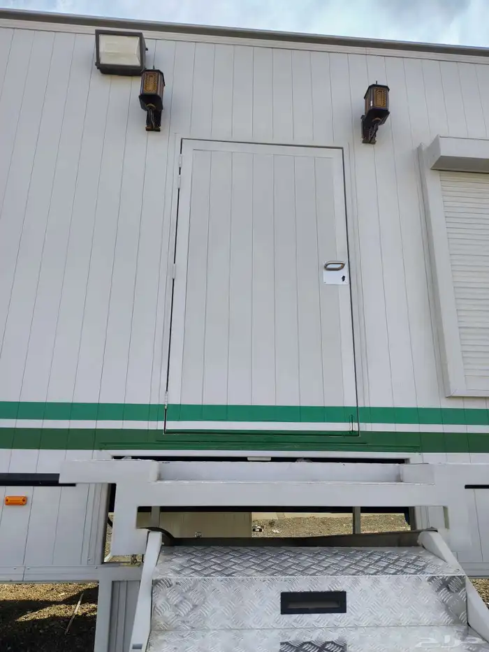 كرفان ملكي شرائح المنيوم الطول 24  VIP 24