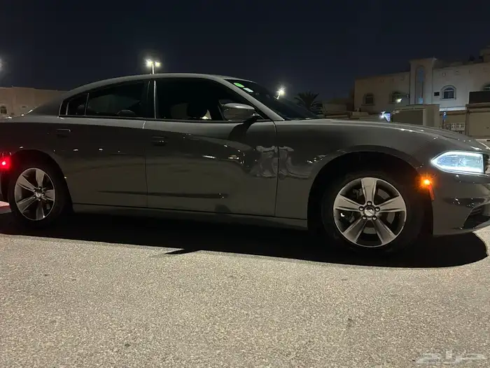 تشارجر 2019 SXT للبيع 9