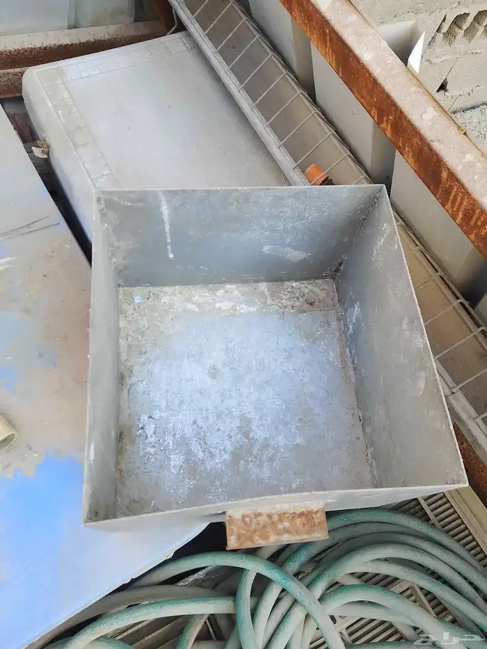 طاوله شوي داخل الطاوله رفين زائد درج المنقله الشوي 2