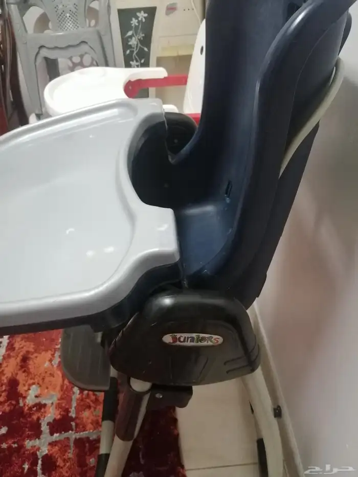 كرسي طعام من سنتر بوينت الرمادي ب200 ريال 0