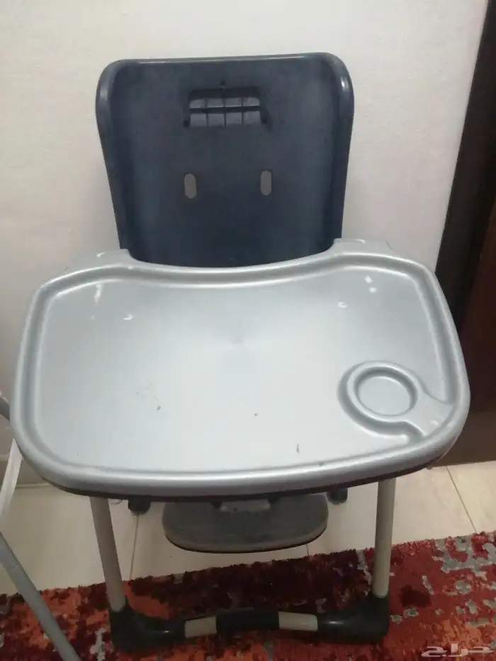 كرسي طعام من سنتر بوينت الرمادي ب200 ريال 1