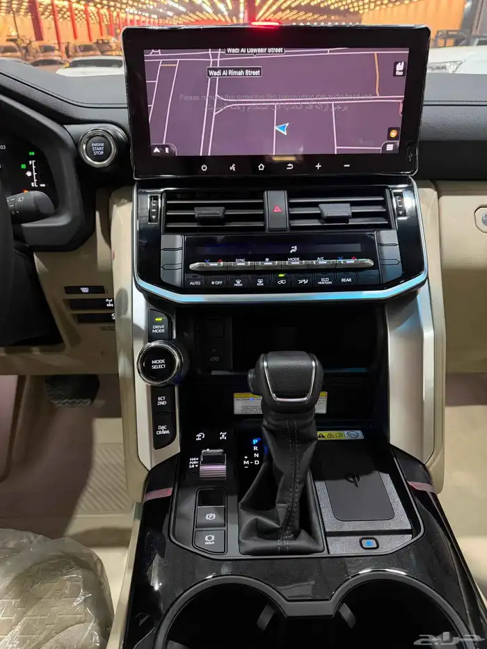 لاند كروزر 2025 -L3 -GXR وارد الوكيل بطاقه جمركيه 16