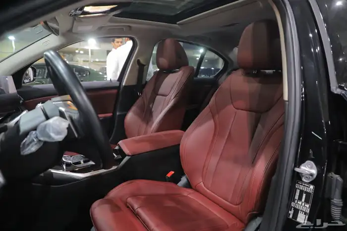 بي ام دبليو 320. موديل 2023 17