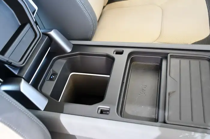 للبيع لاند روفر ديفندر 2023 Defender X- dynamic 2