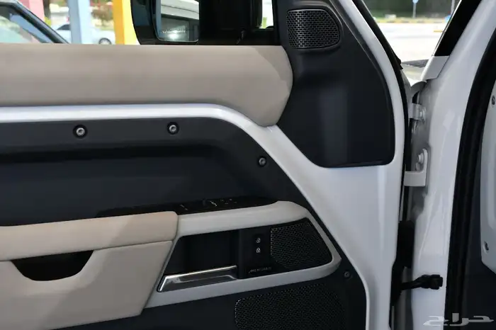 للبيع لاند روفر ديفندر 2023 Defender X- dynamic 6