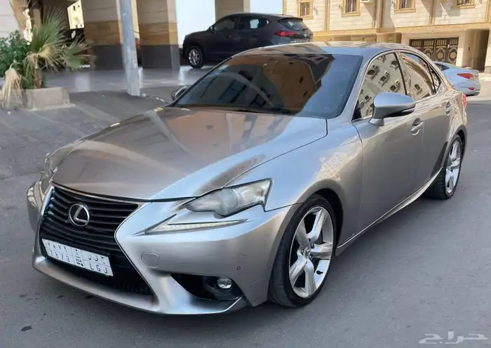 لكزس is350 2015 سعودي 11