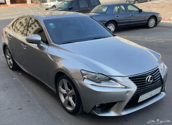 لكزس is350 2015 سعودي 4