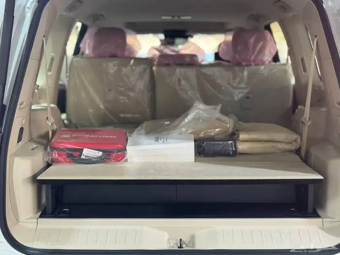 لاندكروزر VXR هايبرد 2025 اقل سعر (سعودي) 8