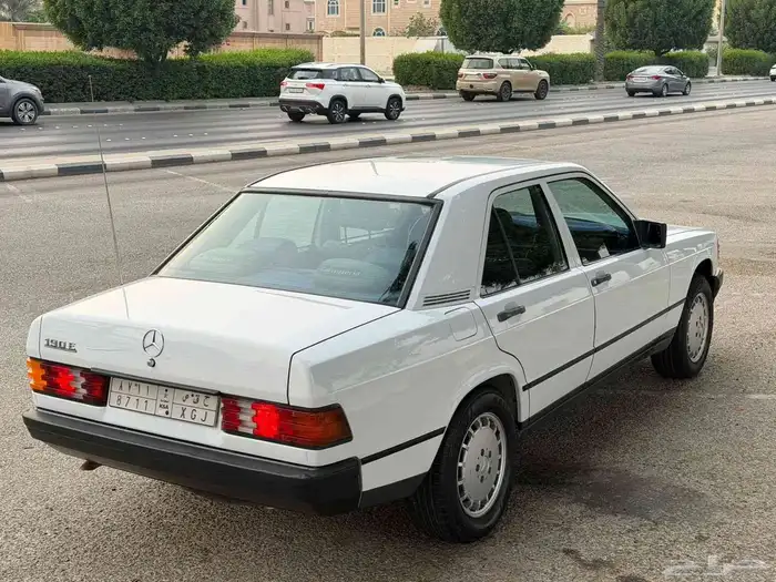 للبيع مرسيدس حجم 190 E موديل 85 1