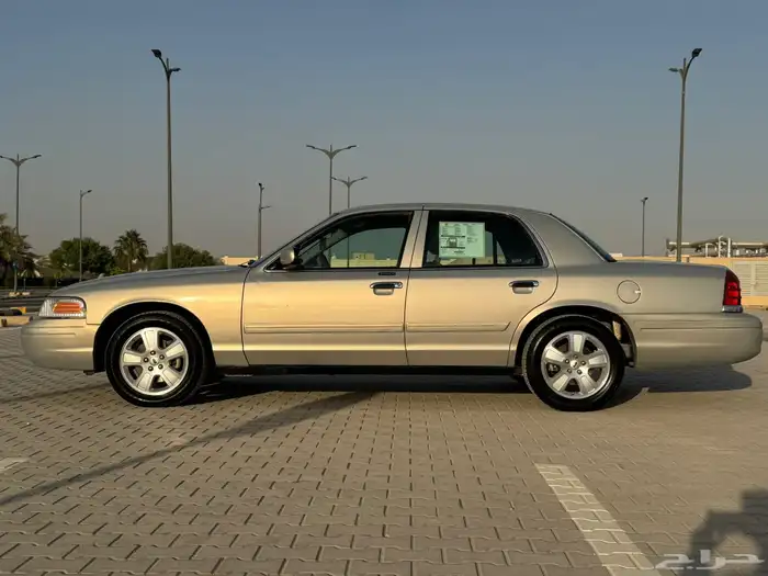 فورد كراون فكتوريا 2011 (امريكي) 3