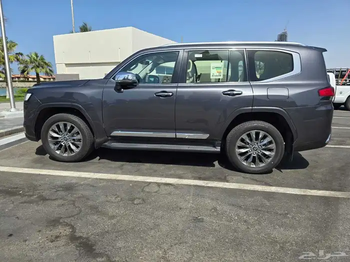 تويوتا لاندكروزر 2024 في اكس ديزل 6