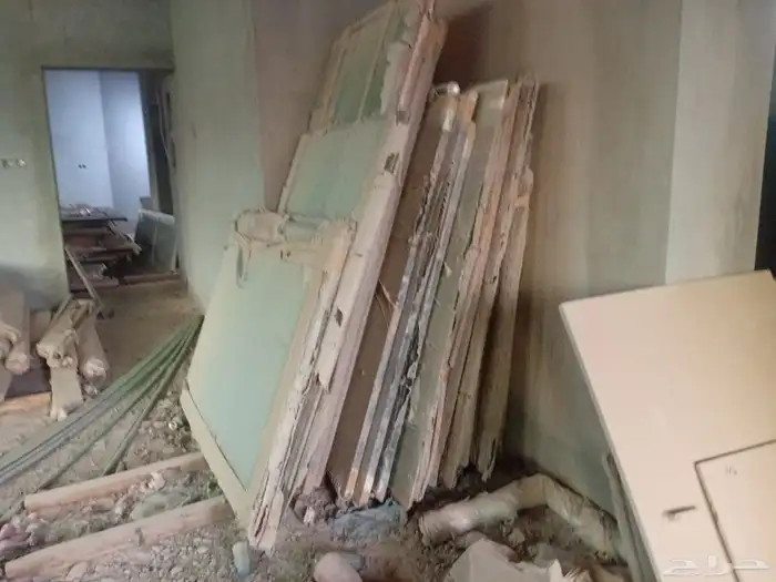 ابواب خشب ونوافذ المنيوم للبيع 7