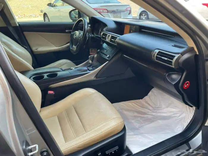 لكزس is350 2015 سعودي 21