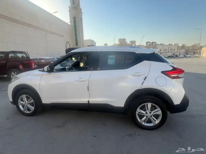 نيسان كيكس فئة s 4