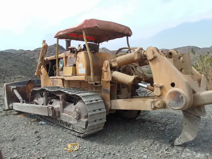 بلدوزر كوماتسو 155للبيع او الايجار تسلسل 28 2