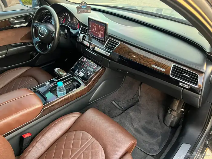 اودي A8 2013 (بحالة ممتازة) 17