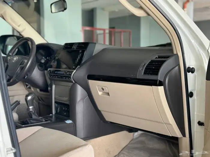 تويوتا برادو V6 موديل 2023 نظيف جدا 19