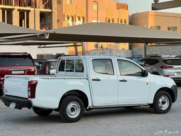 ايسوزو ديماكس 2015 ديزل غمارتين ممشى قليل 40