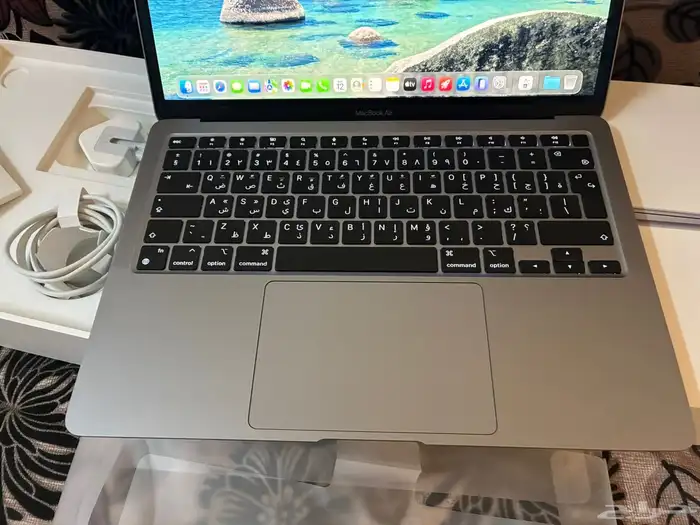 ماك بوك آير استخدام حشمه شبه جديد M1 6