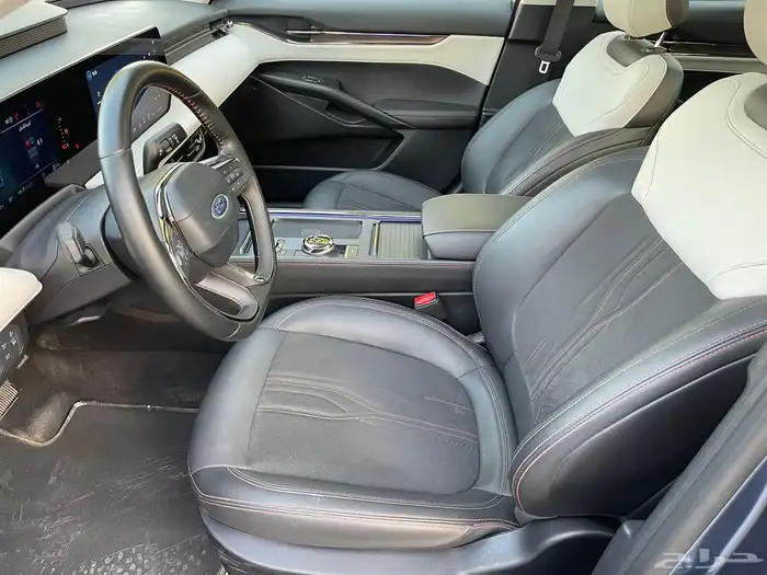 فورد تروس تيتانيوم سعودي 2023 31