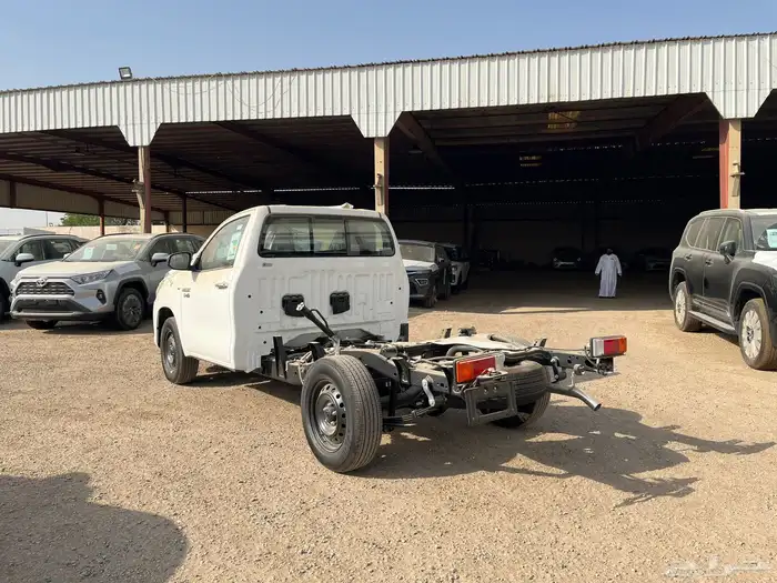 تويوتا هايلوكس 2025 ديزل 2.4 بدون حوض 3