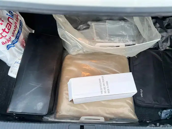 لكزس 350ES موديل 2015 سعودي مخزن 32