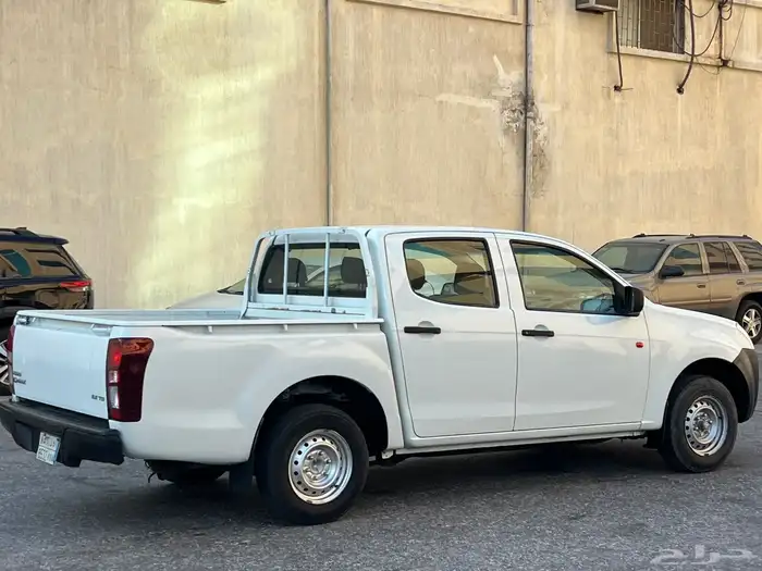 ايسوزو ديماكس 2015 ديزل غمارتين ممشى قليل 25