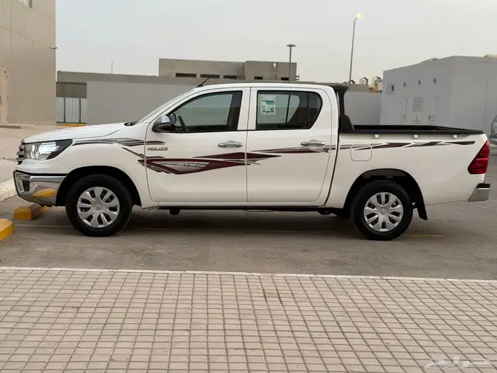 تويوتا هايلوكسGLXسعودي العداد 56 الف فقط 2019(شبه الجديد) 3