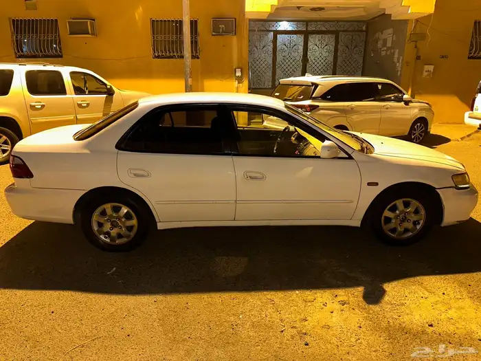 هوندا اكورد 2002 3