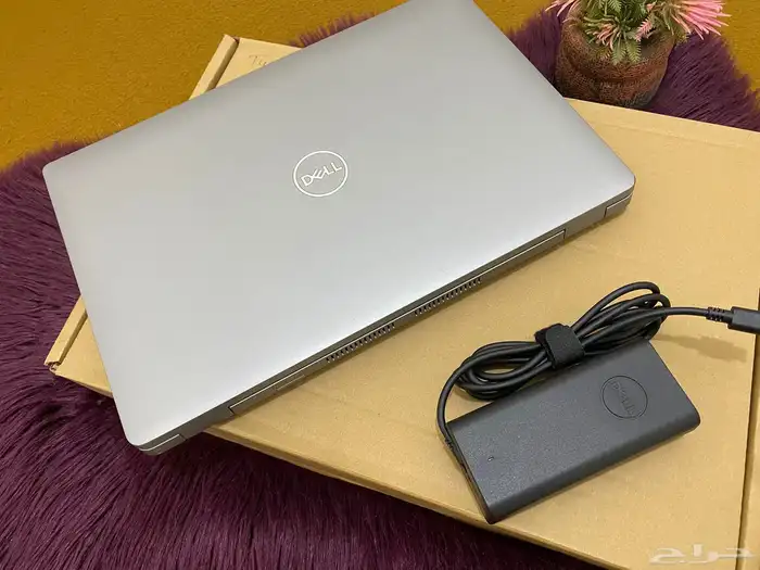 لابتوب Dell شاشه لمس كور i7 نظيف جدا 1