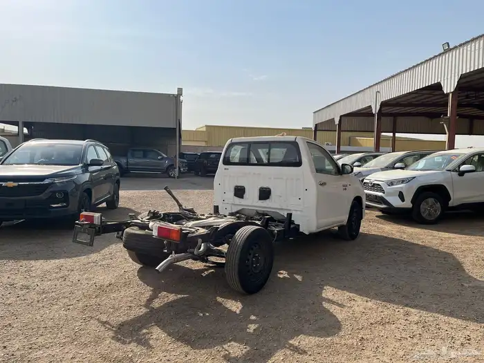 تويوتا هايلوكس 2025 ديزل 2.4 بدون حوض 2