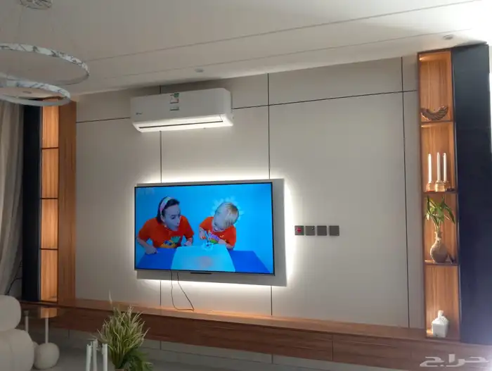 ديكور شاشة رخام مع تكسيات خشبية 10