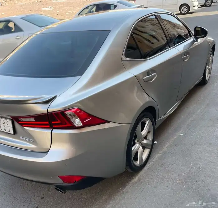 لكزس is350 2015 سعودي 5