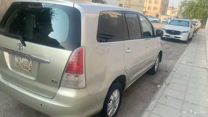 تويوتا انوفا موديل 2011 6