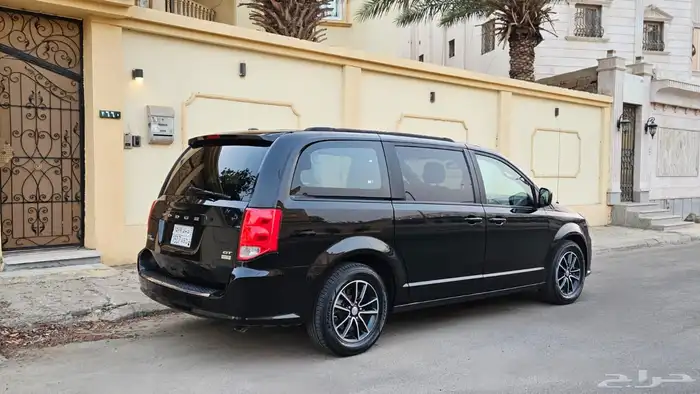 دوج كرفان 7 راكب 2018 فل كامل 23