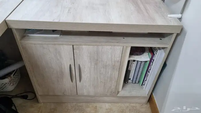 غرفة نوم ومكتب للبيع 2