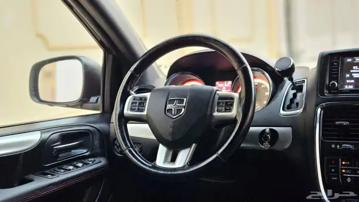 دوج كرفان 7 راكب 2018 فل كامل 13