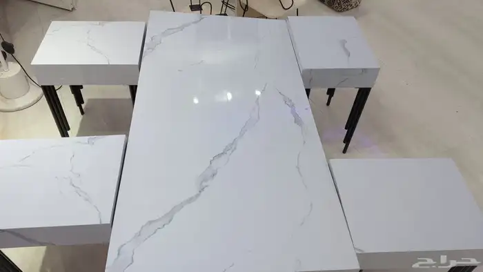 طاولات مع ثنتين 1