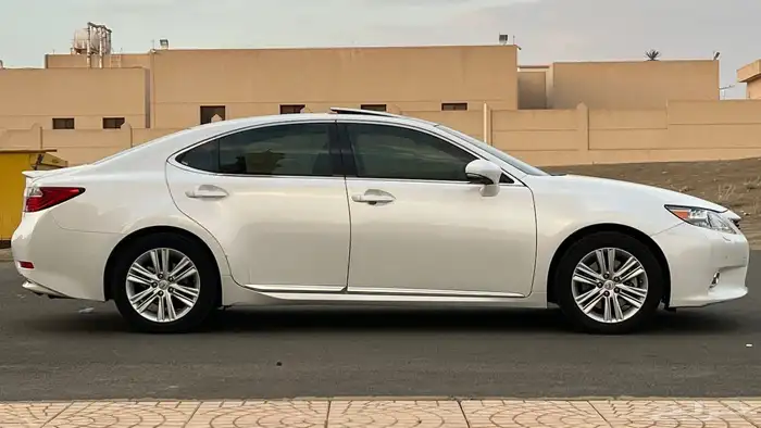 لكزس 350ES موديل 2015 سعودي مخزن 3