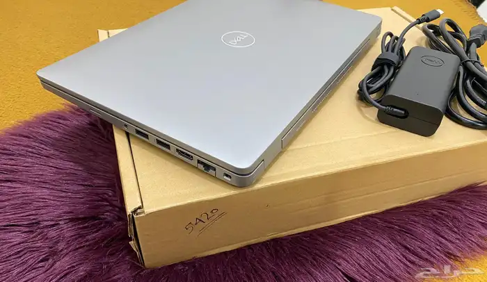 لابتوب Dell شاشه لمس كور i7 نظيف جدا 2