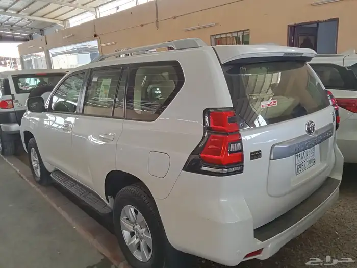 تويوتا لاندكروزر برادو موديل 2021ممشى 115السعر 120 6