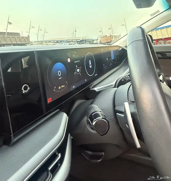 هونداي ازيرا 2023 ( بنزين ) فل كامل شبه جديدة للبيع 19