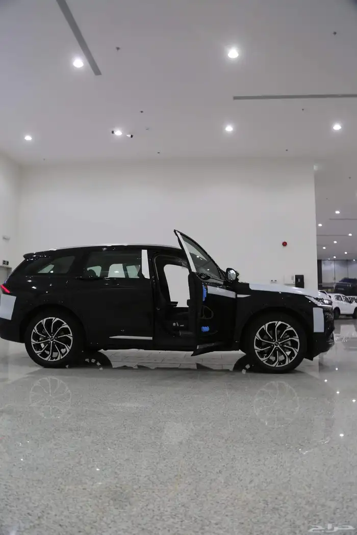 لينكون نوتيلوس 2024 نص فل ب 221950 شامل الضريبة 3