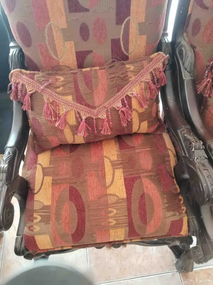 كراسي عدد12 كرسي مع الطاولات 3